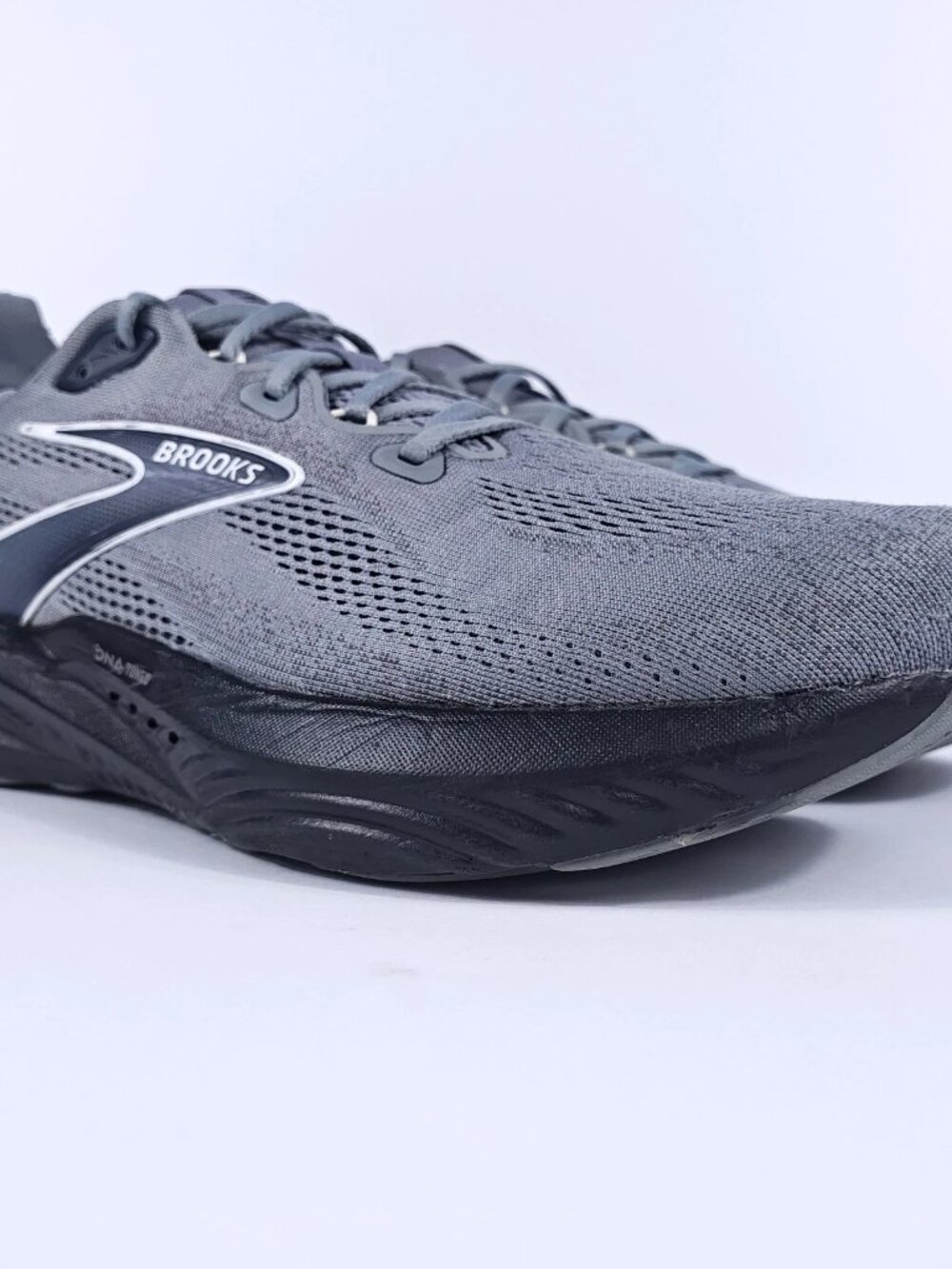 Brooks Glycerin 22 Mens 12 Max Cushion Neutral Road Running Shoes Gray